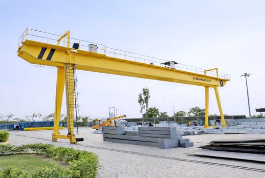 GANTRY GOLIATH EOT CRANE2